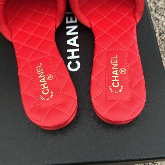 Red Chanel Mules (never worn) - Picture 4 of 5